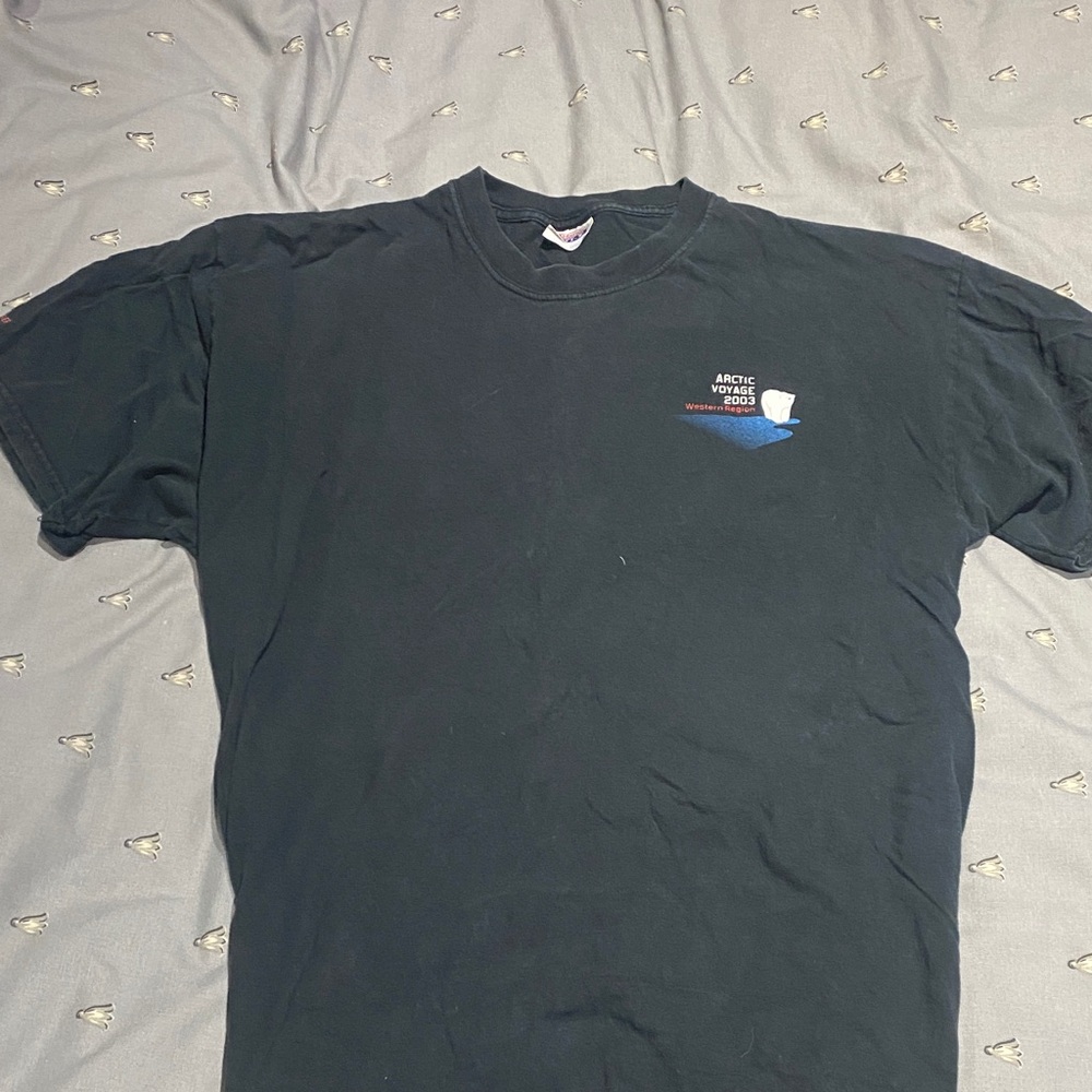early 2000 polar bear T-shirt